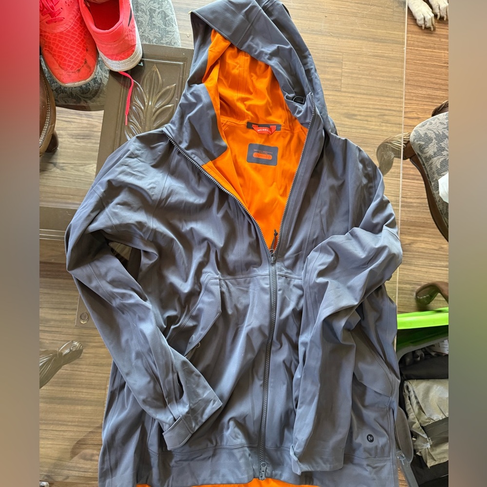 Merrill running jacket - Picture 2 of 2